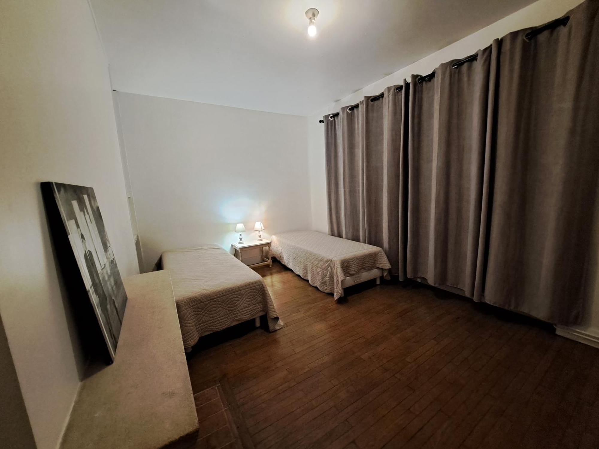 Charmant Appartement Au Pied Du Chateau Gien Esterno foto