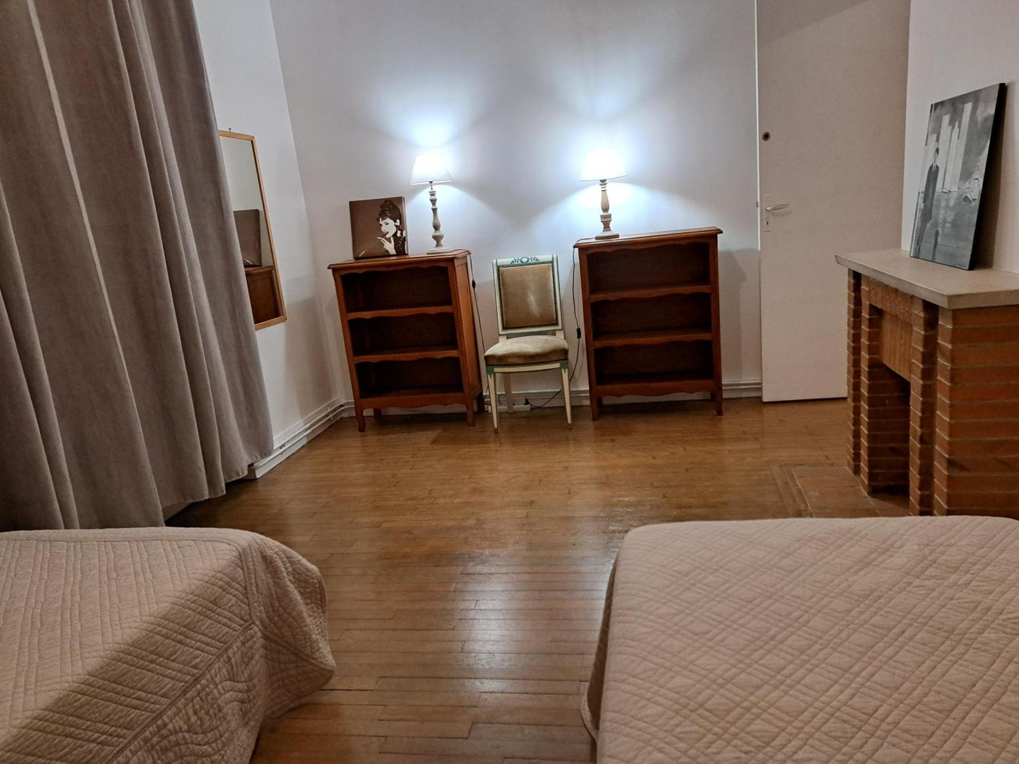 Charmant Appartement Au Pied Du Chateau Gien Camera foto